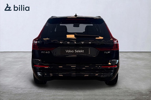 Volvo XC60 8 of 23