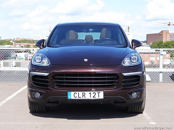Porsche Cayenne S 27 of 27