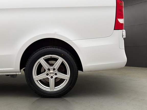 Mercedes-Benz Vito 108 26 of 28