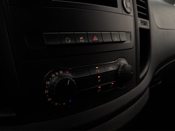 Mercedes-Benz Vito 108 21 of 28