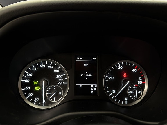 Mercedes-Benz Vito 108 19 of 28