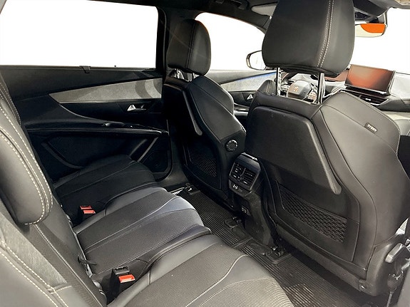 Peugeot 5008 13 of 17