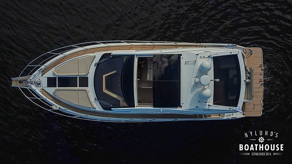 Galeon 430 HTC | 2x Volvo Penta D4-300 20 of 30