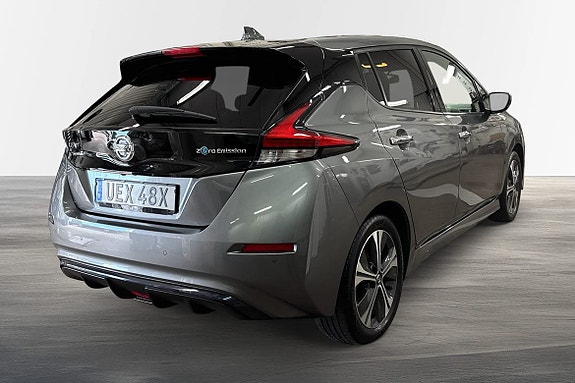 Nissan Leaf 3 of 5