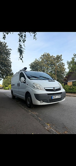 Opel Vivaro 3 of 5