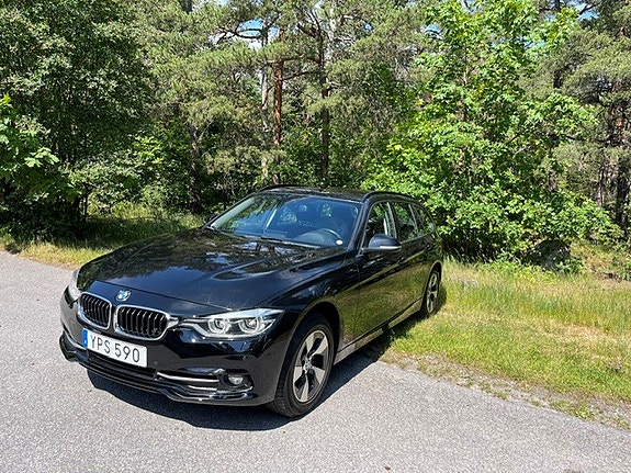BMW 320d 4 of 11