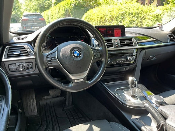 BMW 320d 9 of 11
