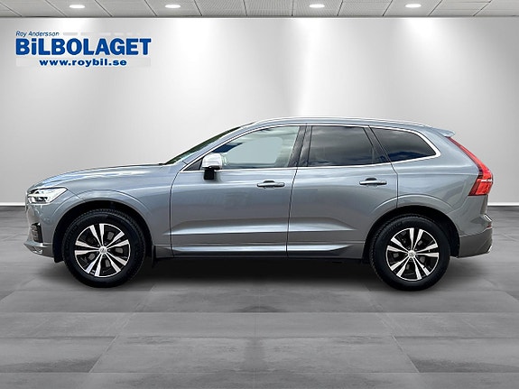 Volvo XC60 2 of 12