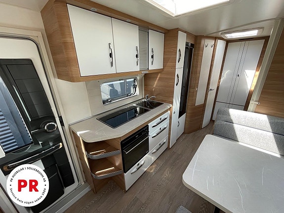 Hobby 545 KMF De Luxe 7 of 17