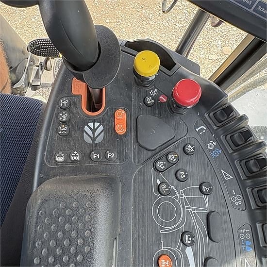 New Holland FR 920 - Video! 3,8 m pickup - Kemper NH 490 Pro 27 of 30