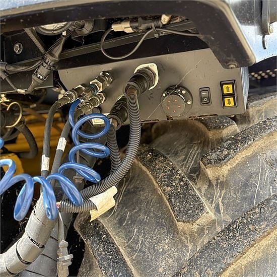 New Holland FR 920 - Video! 3,8 m pickup - Kemper NH 490 Pro 11 of 30