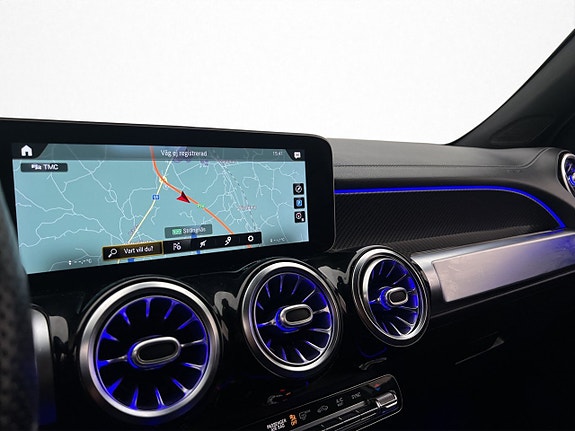 Mercedes-Benz GLB200 24 of 30