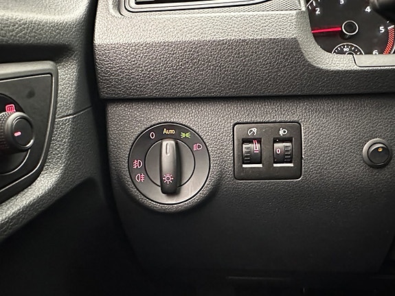 Volkswagen Caddy 14 of 28