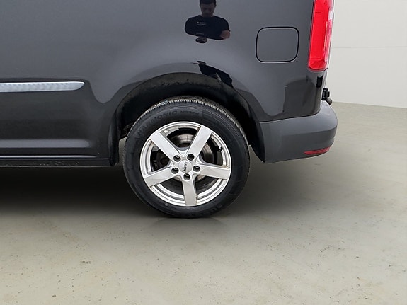 Volkswagen Caddy 26 of 28