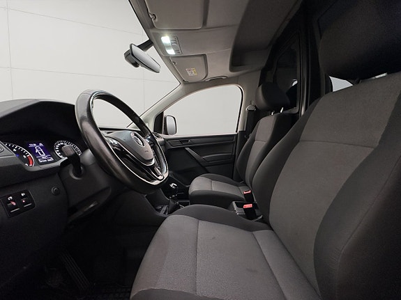 Volkswagen Caddy 16 of 28