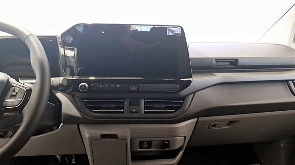 Ford Custom Tourneo 9 of 12