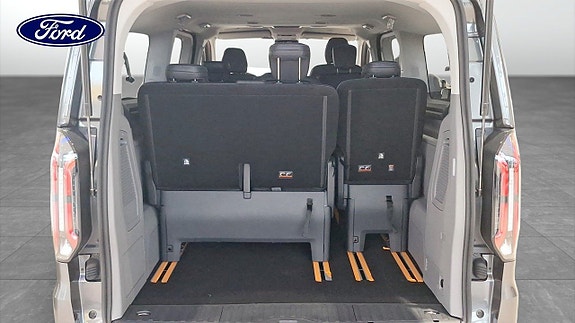 Ford Custom Tourneo 7 of 12