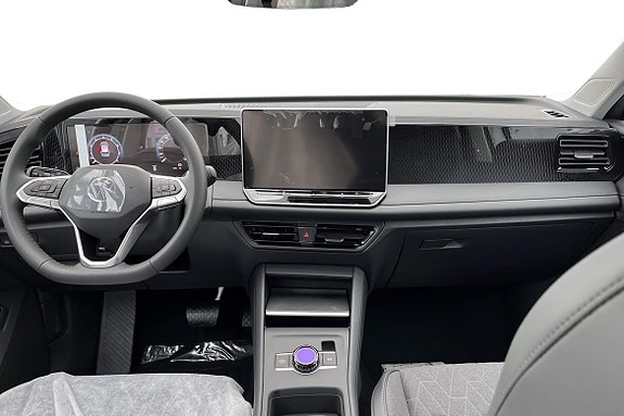 Volkswagen Tiguan 5 of 16