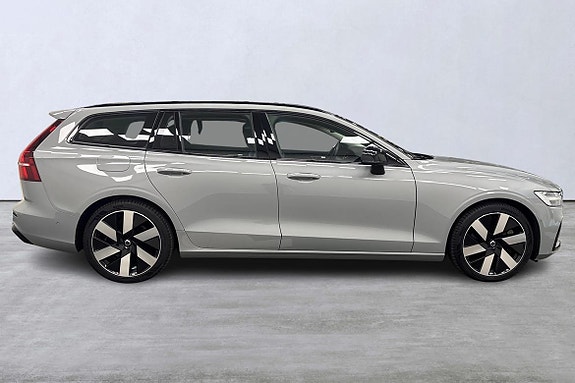 Volvo V60 3 of 5