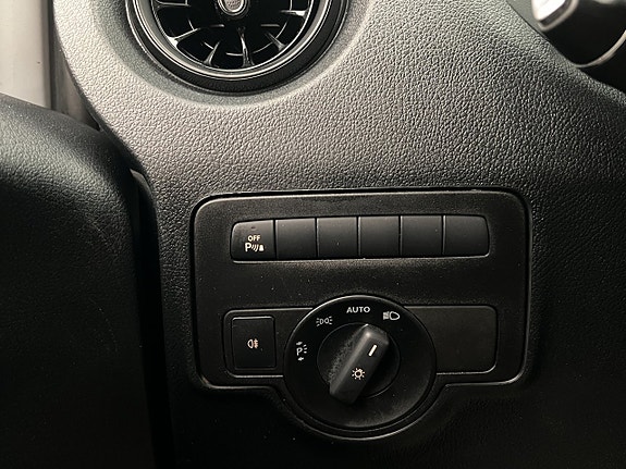 Mercedes-Benz Vito 119 15 of 30