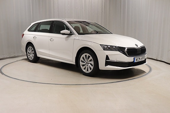 Skoda Octavia 3 of 5