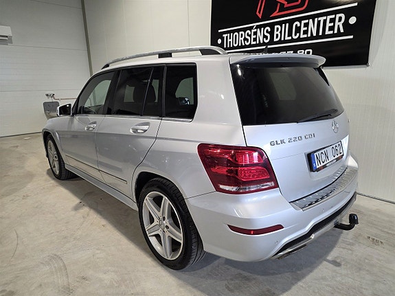 Mercedes-Benz GLK220 3 of 5