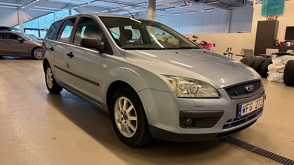 Ford Focus 2 of 5