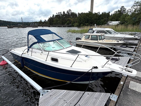 Karnic 2260 WA Volvo Penta D3 -05 450 tim 2 of 9