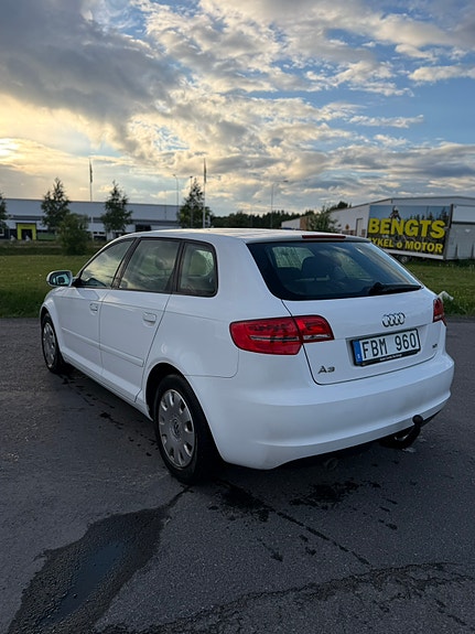 Audi A3 4 of 5
