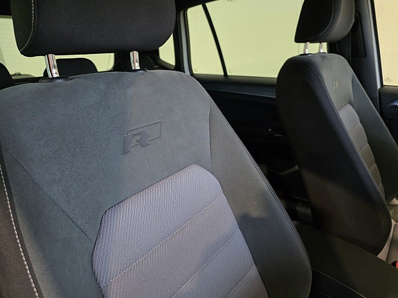 Volkswagen Golf Sportsvan 20 of 27