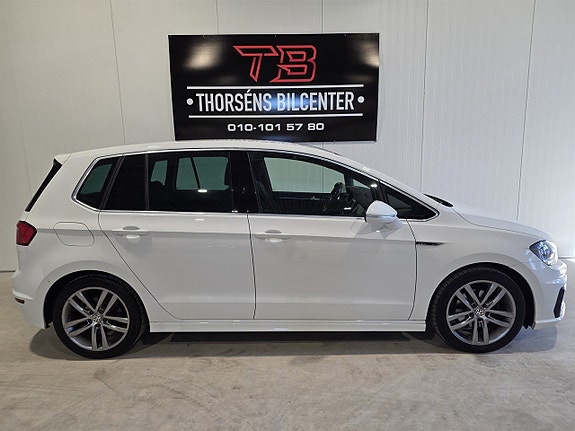 Volkswagen Golf Sportsvan 13 of 27