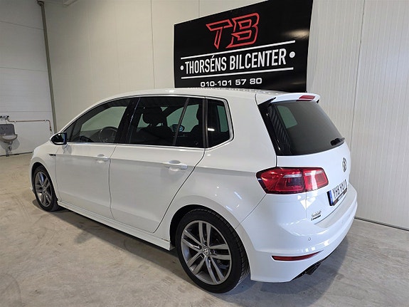 Volkswagen Golf Sportsvan 3 of 27