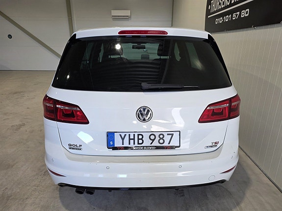 Volkswagen Golf Sportsvan 9 of 27