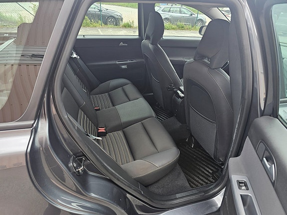 Volvo V50 9 of 15