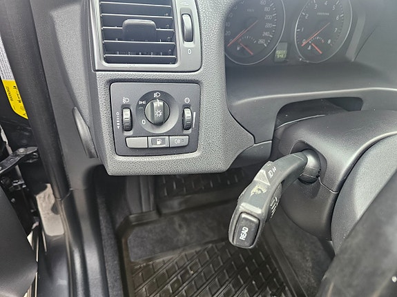 Volvo V50 13 of 15