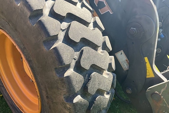 CASE 521 F XT 14 of 24