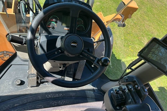 CASE 521 F XT 6 of 24