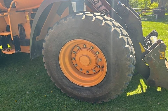CASE 521 F XT 13 of 24