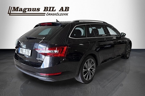 Skoda Superb 3 of 5