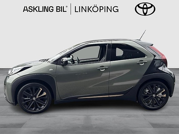 Toyota Aygo X 4 of 5
