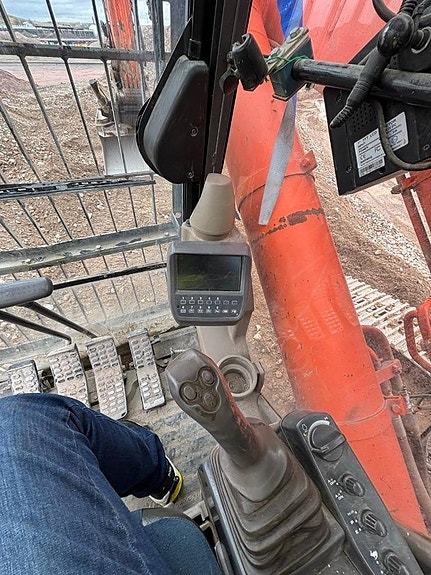 Hitachi ZX 470 11 of 24