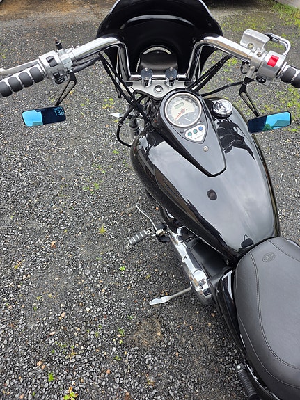 Kawasaki Vulcan 900 Custom 5 of 5