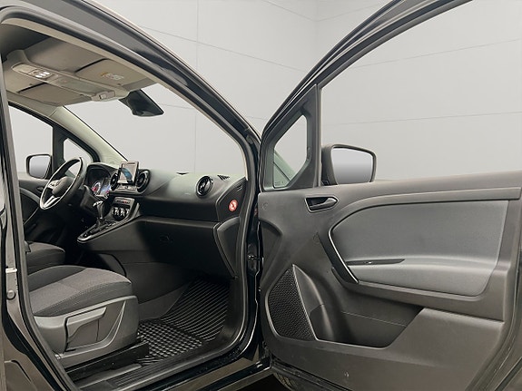 Mercedes-Benz eCitan 27 of 30