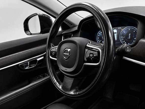 Volvo V90 Cross Country 6 of 11
