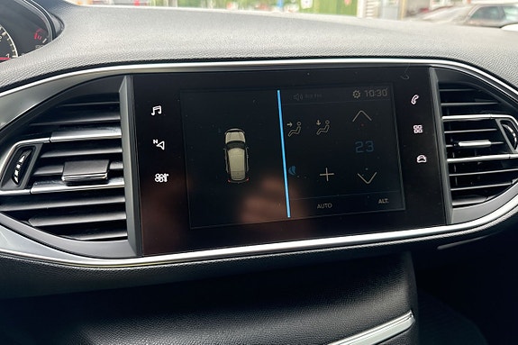 Peugeot 308 14 of 23