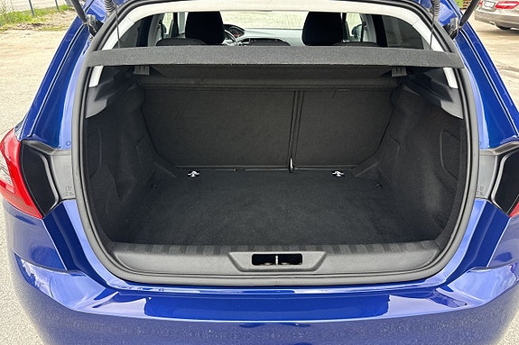 Peugeot 308 15 of 23