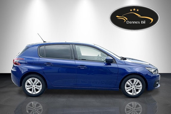 Peugeot 308 5 of 23