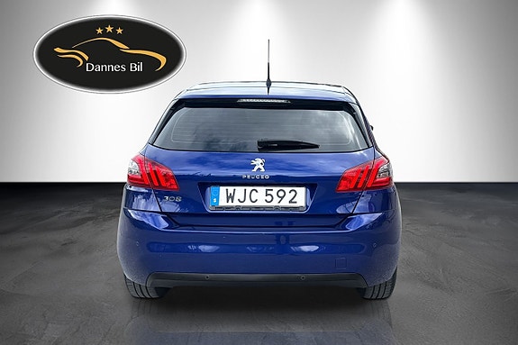 Peugeot 308 7 of 23