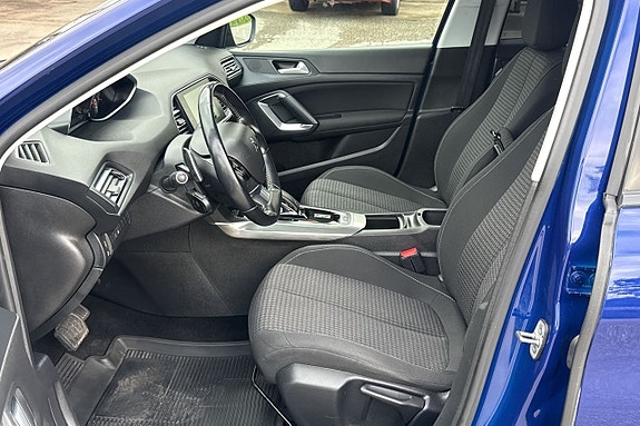 Peugeot 308 8 of 23