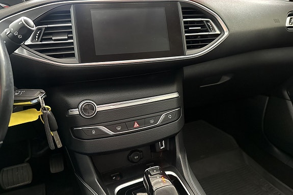 Peugeot 308 20 of 23